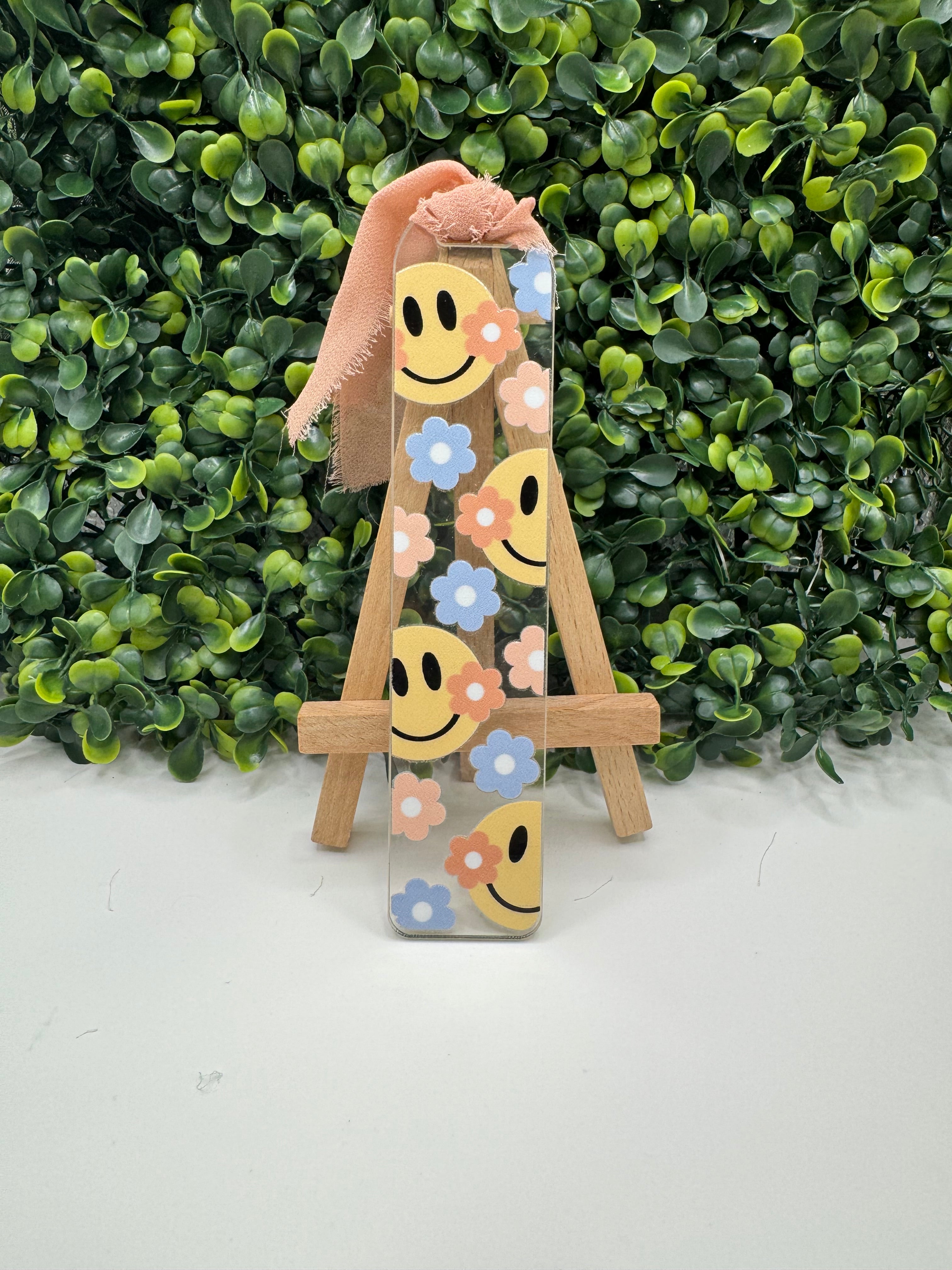 Smiley Flower Cheek Bookmark