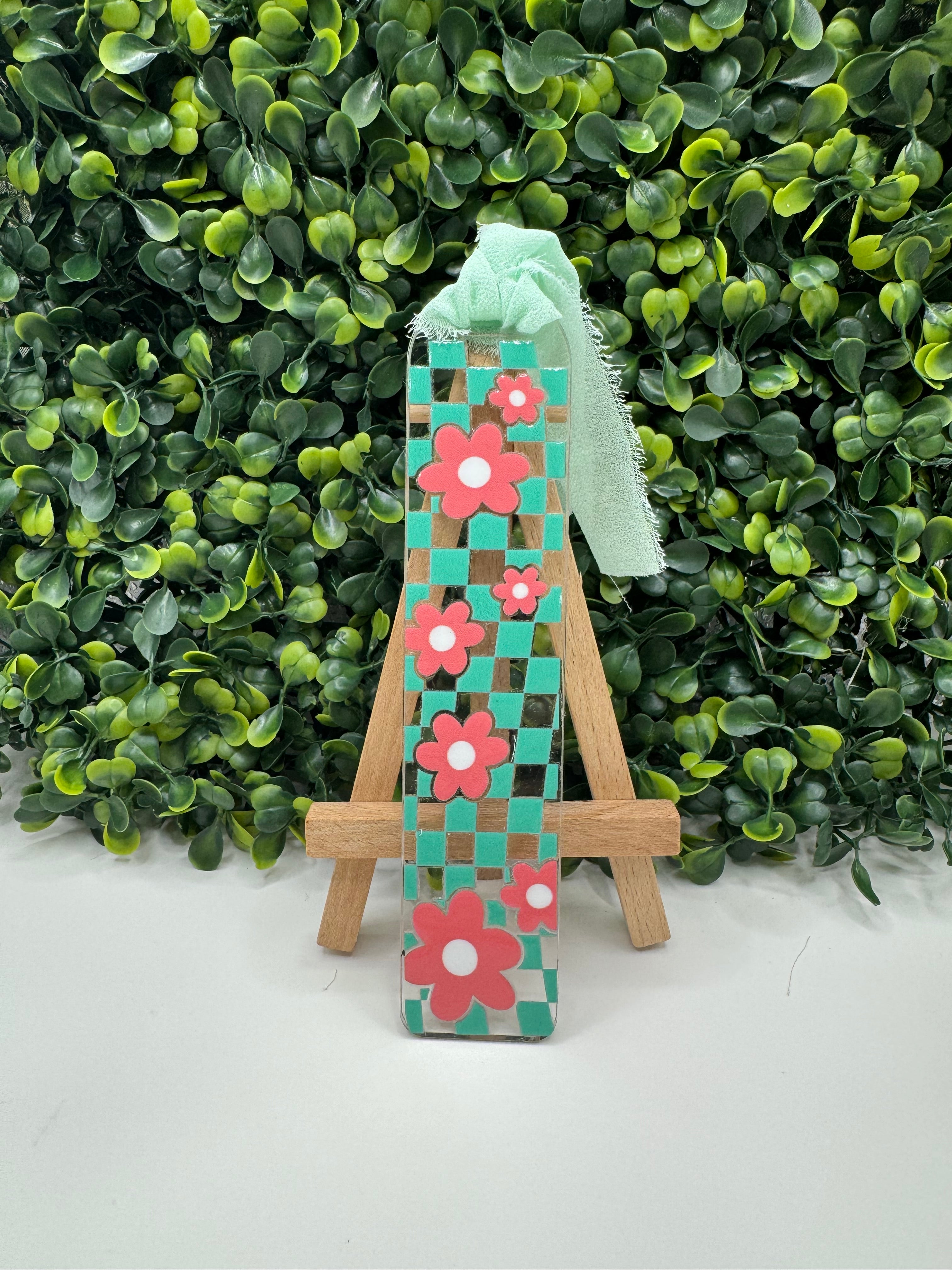Retro Checkered Flower Bookmark